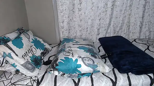 Lunalee online show from December 21, 5:14 am