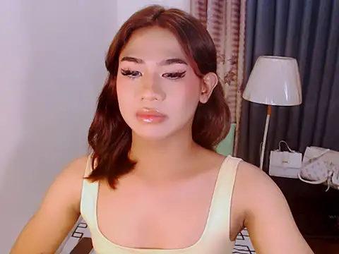 Snapshot of asianlatina69 chatting on September 10, 9:42 am asianlatina69 online show from September 10, 9:42 am