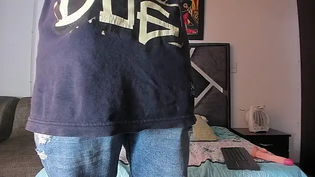 Snapshot of wyatt_3 chatting on October 26, 12:55 pm wyatt 3 online show from October 26, 12:55 pm