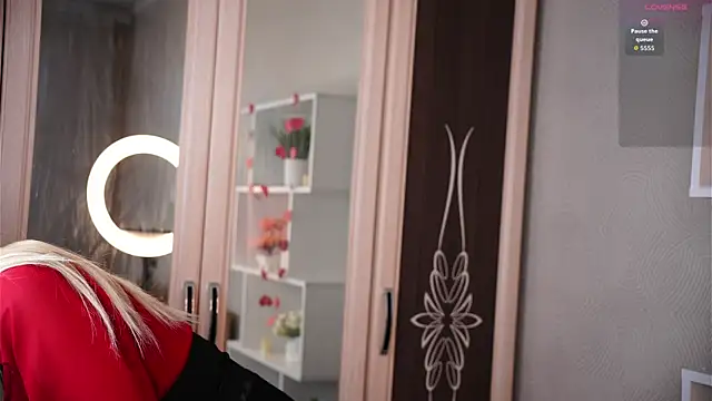 JaymieVigen online show from October 18, 3:09 am