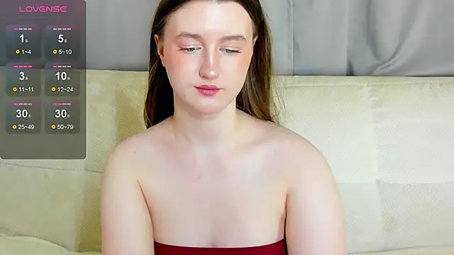 Snapshot of MissFoxy_Ti chatting on November 25, 1:27 am MissFoxy Ti online show from November 25, 1:27 am