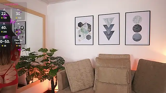 MilaCrave online show from September 17, 11:45 am