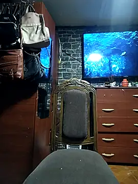 Snapshot of Ashleycam69 chatting on October 4, 7:39 am Ashleycam69 online show from October 4, 7:39 am