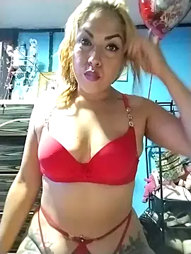 Snapshot of Ashleycam69 chatting on November 26, 5:03 pm Ashleycam69 online show from November 26, 5:03 pm