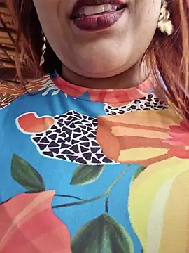 Snapshot of RuivaMisteriosa3 chatting on November 27, 7:27 pm RuivaMisteriosa3 online show from November 27, 7:27 pm