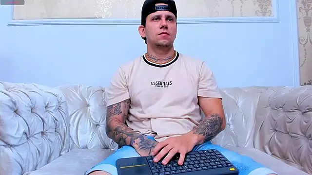 Scott Clark online show from October 19, 11:00 am