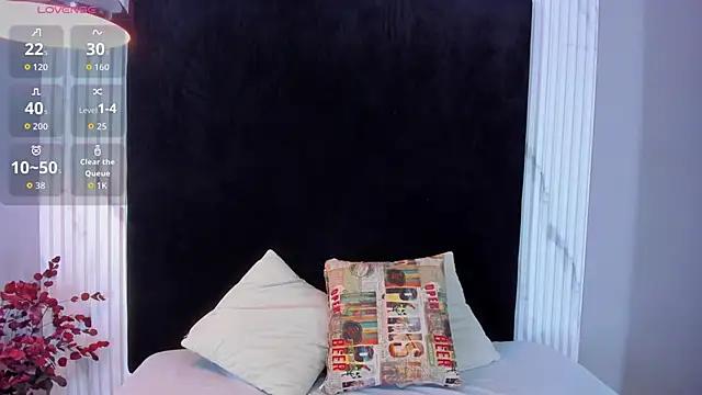 Snapshot of MONIK_FOX_CR chatting on September 23, 7:39 pm MONIK FOX CR online show from September 23, 7:39 pm