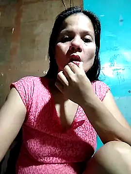 Snapshot of bomb_shiela chatting on October 14, 5:58 pm bomb shiela online show from October 14, 5:58 pm