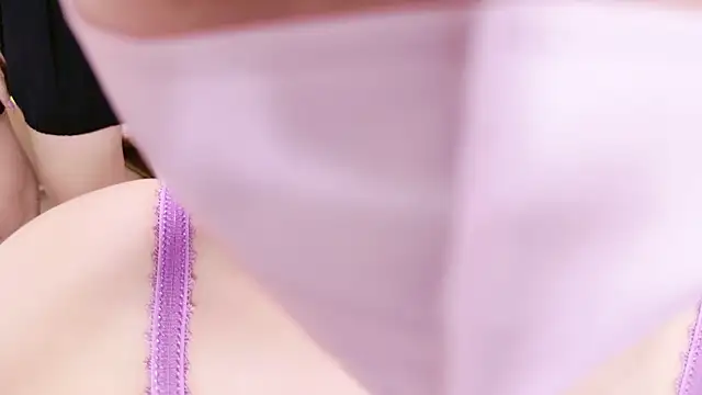 Snapshot of Azusa_DoMybest chatting on October 20, 10:27 am Azusa DoMybest online show from October 20, 10:27 am