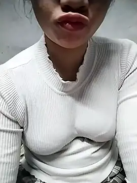 Mie rose online show from November 19, 2:39 pm