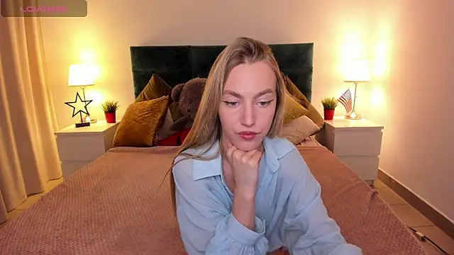 mishapallmer online show from October 20, 5:30 am