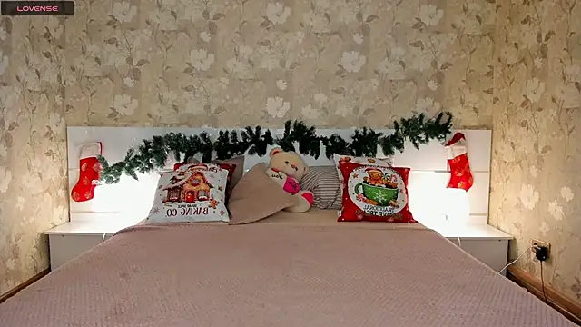 mishapallmer online show from December 20, 3:13 am