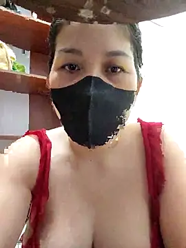 Snapshot of Ladymlem chatting on November 11, 3:17 am Ladymlem online show from November 11, 3:17 am