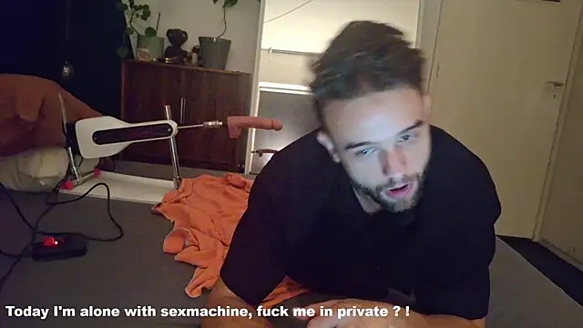 Snapshot of squirtproff chatting on September 29, 6:24 pm squirtproff online show from September 29, 6:24 pm