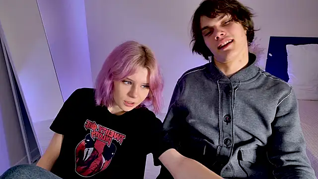 Snapshot of Bonnie_And_C1yde chatting on November 12, 5:13 pm Bonnie And C1yde online show from November 12, 5:13 pm