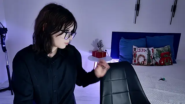 Bonnie And C1yde online show from January 14, 2:23 pm