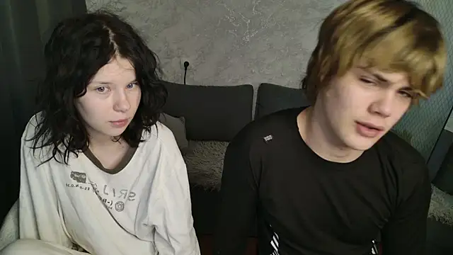 Bonnie And C1yde online show from March 31, 5:08 am