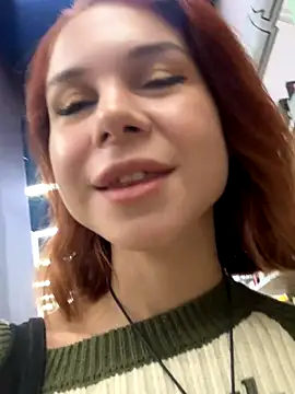 Snapshot of RosieSecret chatting on September 21, 7:10 am RosieSecret online show from September 21, 7:10 am