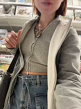 Snapshot of RosieSecret chatting on October 30, 8:16 am RosieSecret online show from October 30, 8:16 am