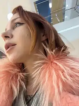 Snapshot of RosieSecret chatting on November 10, 8:13 am RosieSecret online show from November 10, 8:13 am