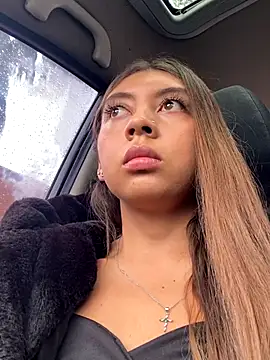 Snapshot of Sara-cooper2 chatting on November 6, 2:07 pm Sara-cooper2 online show from November 6, 2:07 pm