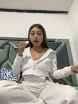 Snapshot of Sara-cooper2 chatting on November 26, 3:51 am Sara-cooper2 online show from November 26, 3:51 am