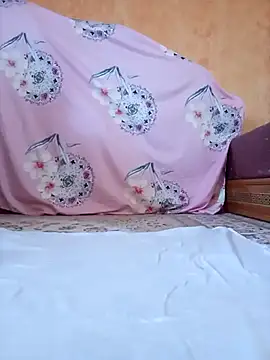 armanisexy online show from September 18, 1:02 pm