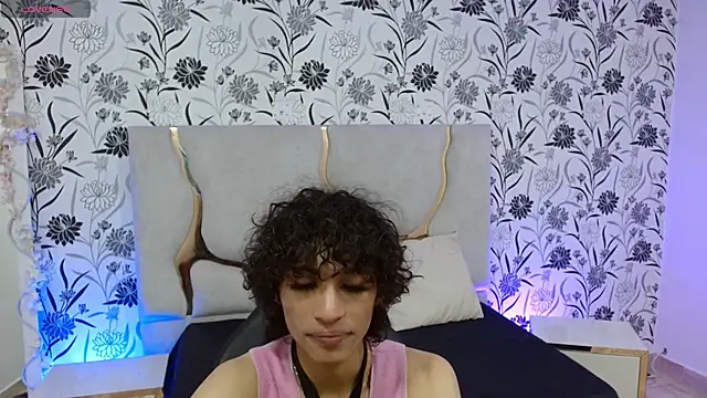 Chipi tay online show from September 17, 7:15 pm