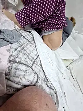 Snapshot of Monella52 chatting on December 3, 9:35 pm Monella52 online show from December 3, 9:35 pm