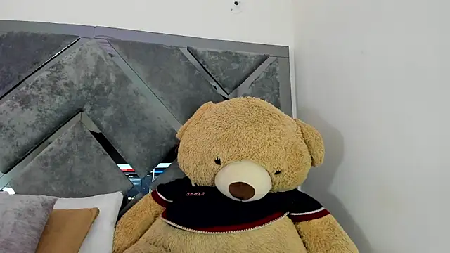 Snapshot of Sweet_Salome1 chatting on October 19, 2:50 pm Sweet Salome1 online show from October 19, 2:50 pm