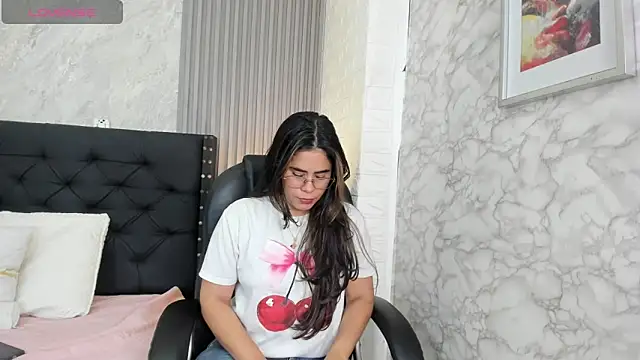 alicy  torres online show from April 13, 12:21 pm