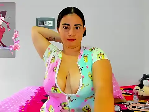 Snapshot of Eva_dirtshow chatting on October 1, 4:13 pm Eva dirtshow online show from October 1, 4:13 pm