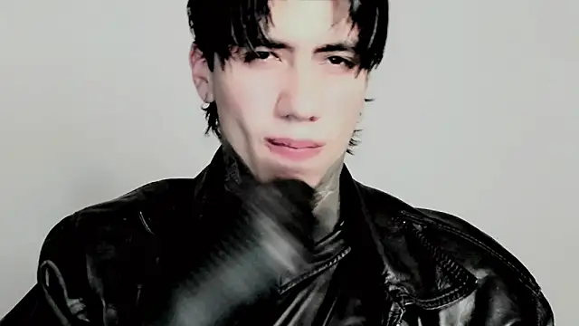 Snapshot of Alex_bdsmz chatting on November 18, 11:15 pm Alex bdsmz online show from November 18, 11:15 pm