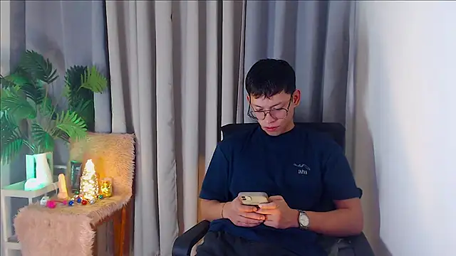 pinkcock froi2305 online show from October 4, 2:26 pm