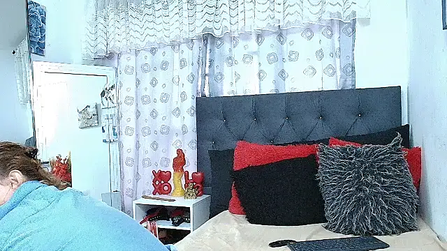 Victoriacoperino online show from November 4, 3:33 pm