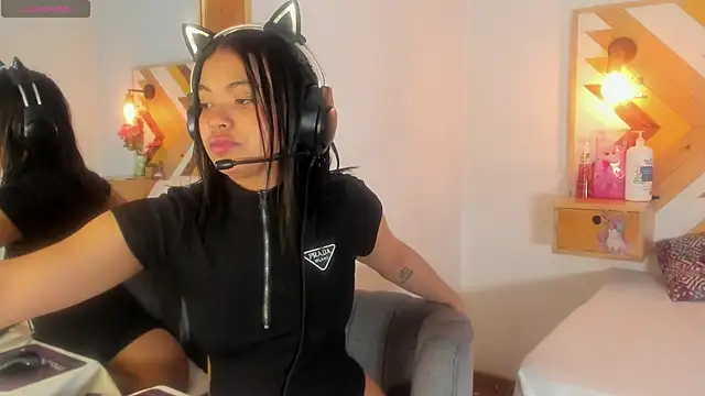 SoleneFontaine online show from December 21, 5:31 pm