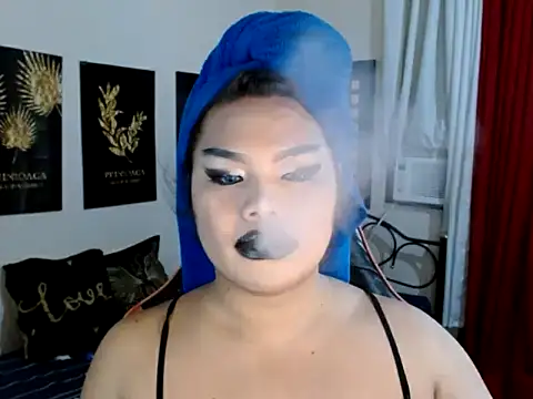 TSbrianaHugeCock online show from November 27, 9:00 am