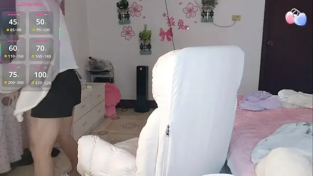 Snapshot of Tutu-o chatting on September 16, 5:30 am Tutu-o online show from September 16, 5:30 am