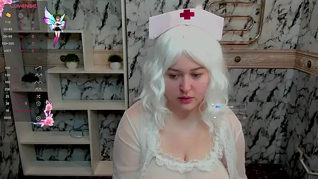 Snapshot of HelenHartt chatting on October 30, 2:46 am HelenHartt online show from October 30, 2:46 am