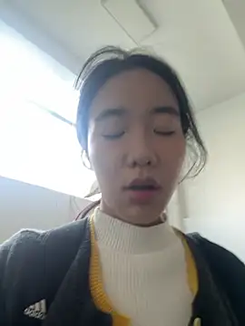 Snapshot of luluya1314 chatting on November 13, 2:21 am luluya1314 online show from November 13, 2:21 am