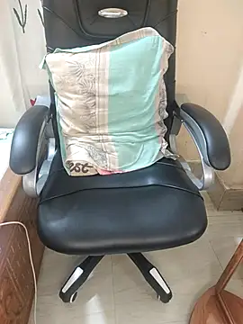 Snapshot of Nupur12s chatting on October 9, 5:49 am Nupur12s online show from October 9, 5:49 am