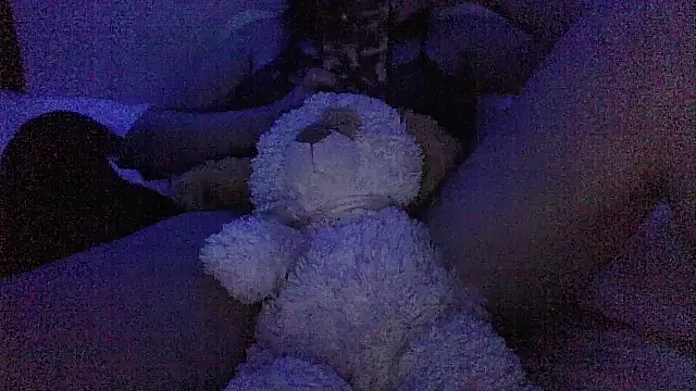 Snapshot of jenmarquez_ chatting on October 27, 5:33 am jenmarquez online show from October 27, 5:33 am