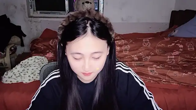 Snapshot of xxz98 chatting on October 31, 1:34 pm xxz98 online show from October 31, 1:34 pm