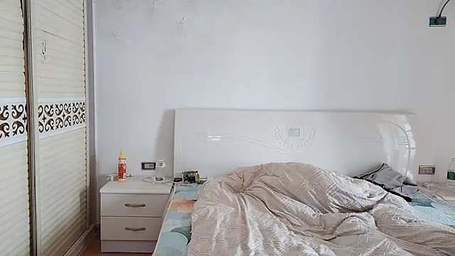 Snapshot of xxz98 chatting on December 16, 5:23 am xxz98 online show from December 16, 5:23 am