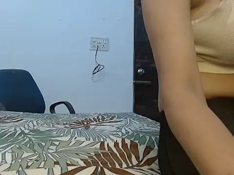 Snapshot of soya_queen chatting on November 10, 8:24 am soya queen online show from November 10, 8:24 am