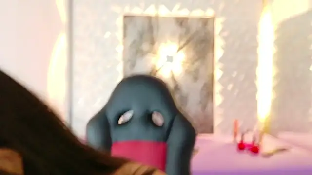 Snapshot of Luciana_r chatting on September 12, 10:10 pm Luciana r online show from September 12, 10:10 pm