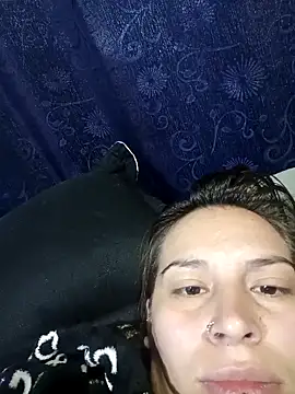 Snapshot of cloequeen15 chatting on November 15, 10:26 pm cloequeen15 online show from November 15, 10:26 pm