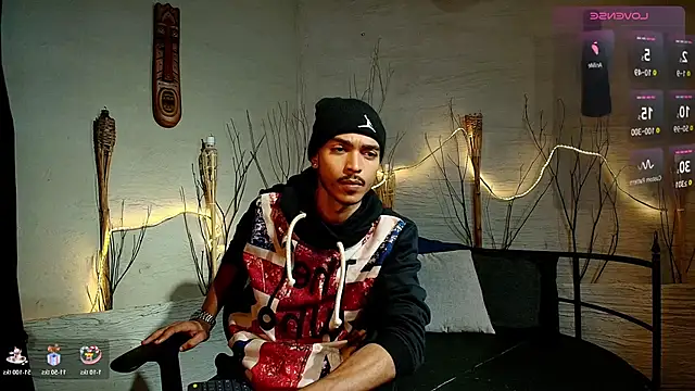 MarcusRain  online show from December 2, 3:34 am