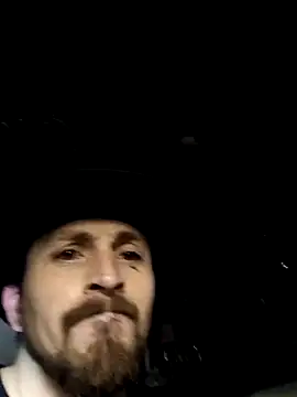 Snapshot of Macrhizz chatting on December 20, 7:37 am Macrhizz online show from December 20, 7:37 am