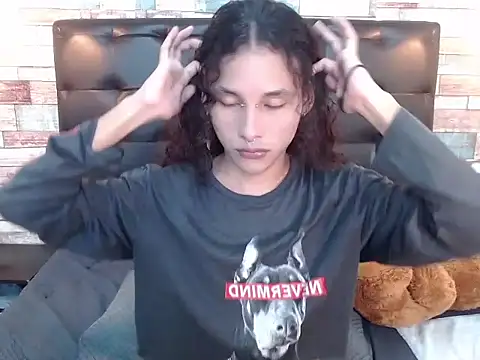Andrew Landry online show from October 11, 1:09 pm